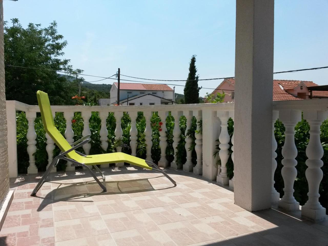 Apartment Ana Горни Карин Екстериор снимка